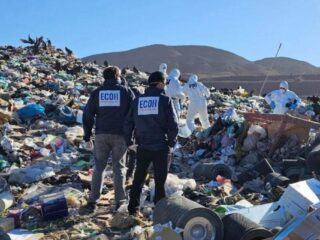 Hallan cuerpo de un hombre entre escombros del vertedero de Copiapó: Fiscalía investiga posible homicidio