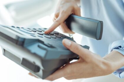 Gobierno impulsa proyecto para crear un número único de emergencias similar al “911” en Chile