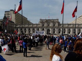 Gobierno inicia negociación clave por reajuste a sector público